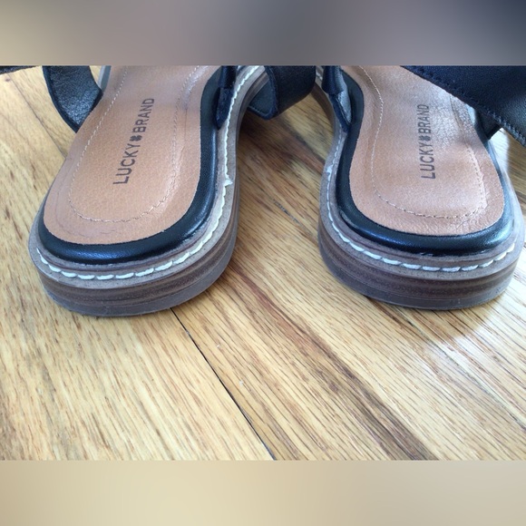 Lucky Brand Black Sandals.  EUC Size 6.5 - Picture 7 of 7